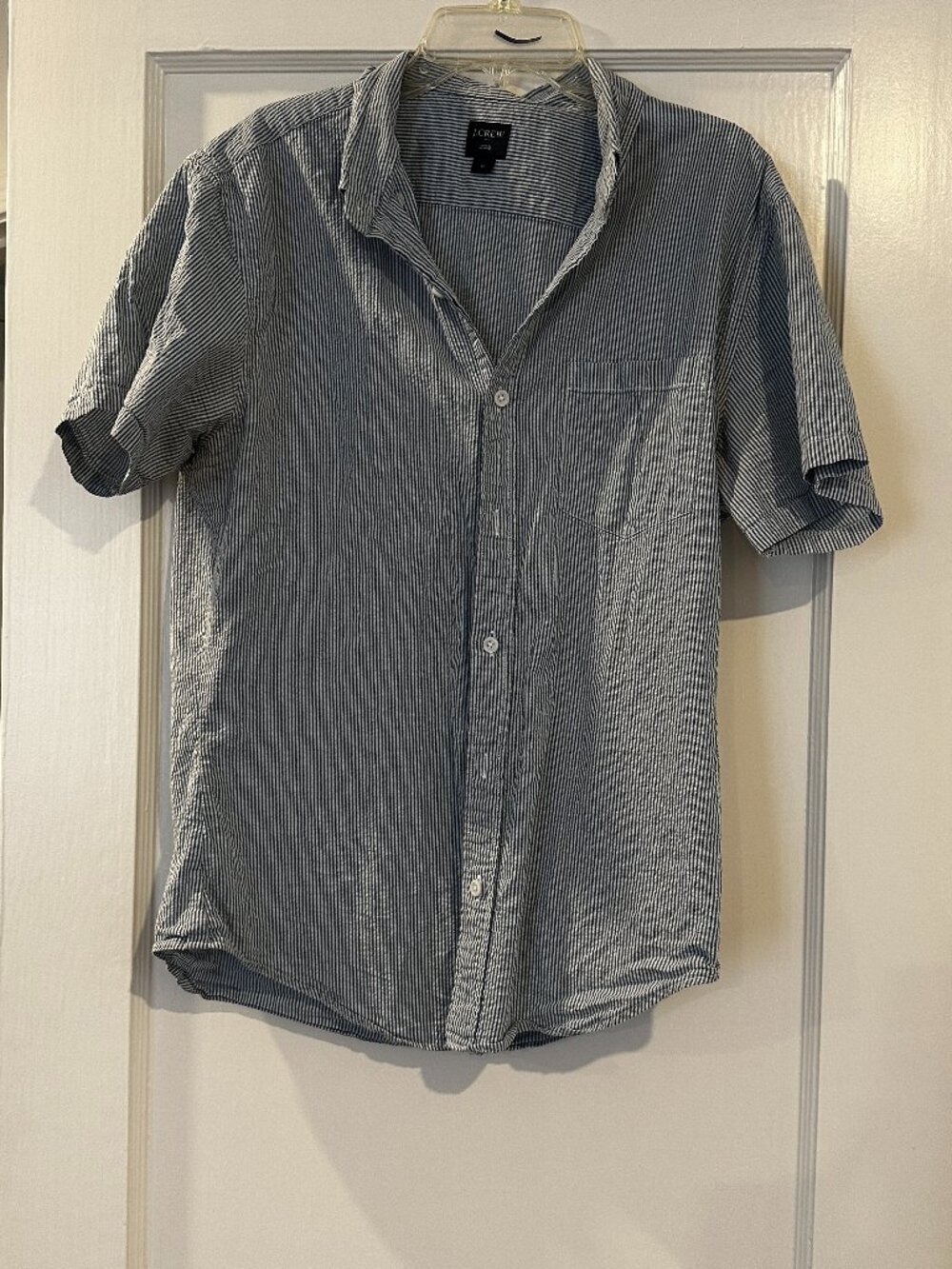 J.Crew Men’s Short Sleeve Striped Button-Down Shirt (Size M)